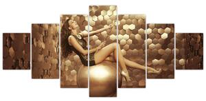 Obraz ženy ve zlaté místnosti (210x100 cm)