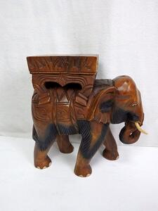 Stojan na květiny SLON, dřevo, ruční práce, 36 cm ( Stojan exotického dřeva Suar se soškou slona)