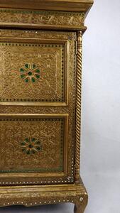 Skříňka zlatá CASTLE, exotické dřevo, ruční práce (masterpiece Thajsko)