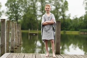 Nelly Plážové pončo dětské -světle šedá Rozměr: 98 - 116 cm