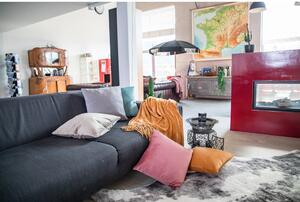Růžová mikroplyšová deka Tiseco Home Studio Tassels, 220 x 240 cm