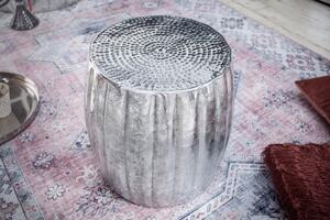 Noble Home Stříbrný hliníkový odkládací stolek Marreko, 42 cm