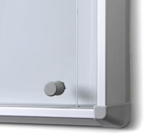 Interiérová informační vitrína s posuvnými dveřmi 8 x A4 - plechová záda, hliník