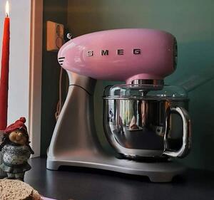 Kuchyňský robot Smeg 50's style SMF02PKEU / 800 W / 4,8 l / pastelově růžová