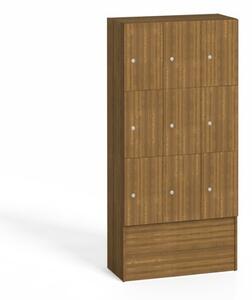 Dřevěná odkládací skříňka s úložnými boxy, 9 boxů, 1700 x 900 x 420 mm, cylindrický zámek, ořech
