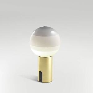 MARSET Akumulátorová stolní lampa Dipping Light, stmívatelné bílá/mosazná, stmívatelný, Bílá / opál, Obývací pokoj / jídelna, Sklo, Design
