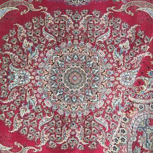 Exkluzivní červený koberec s krásným vzorem Šířka: 150 cm | Délka: 230 cm