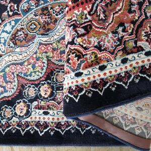 Nadčasový vintage koberec s červeným vzorováním Šířka: 150 cm | Délka: 230 cm