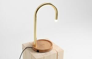 Nordic Design Mosazná kovová stolní LED lampa Pipe s bezdrátovou nabíječkou