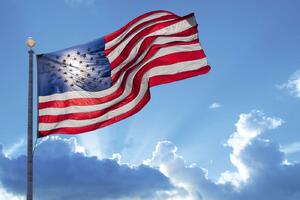 DIMEX | Vliesová fototapeta Americká vlajka ve větru MS-5-1497 | 375 x 250 cm| modrá, červená, bílá