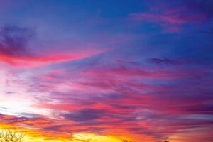 DIMEX | Vliesová fototapeta Růžová obloha MS-5-2310 | 375 x 250 cm| modrá, červená, fialová, žlutá, růžová