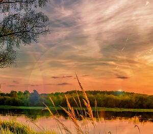 Západ slunce nad rybníkem Velikost (šířka x výška): 120x70 cm