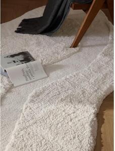 Načechraný koberec v organickém tvaru Kyla