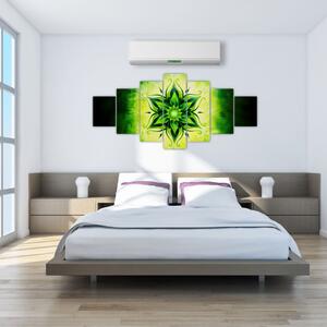 Obraz - Květinová mandala v zeleném pozadí (210x100 cm)