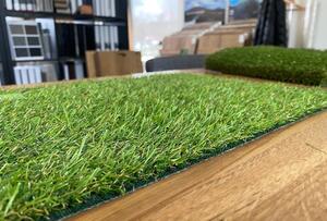 Travní koberec Smaragd šíře 4m zelená