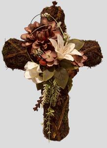 Aranžmá - Kříž mechový s květinami 25x35 cm