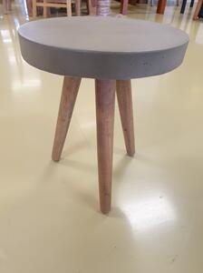 Moderní odkládací stolek z masivu a betonu Gladstone