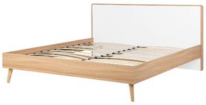 Dřevěná postel LED světle hnědá 180 x 200 cm SERRIS