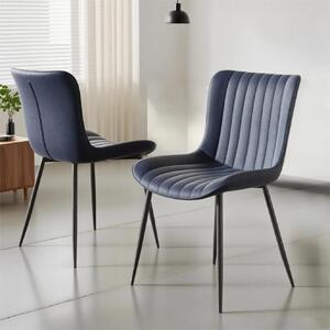 Sada čtyř jídelních židlí v černé umělé kůži s moderním designem, ideální do kuchyně