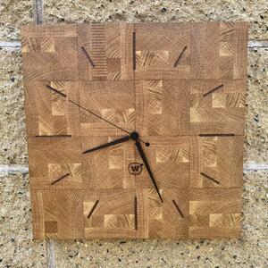Dřevěné nástěnné hodiny James