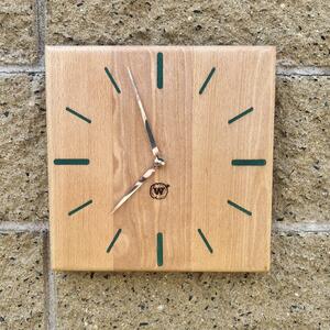 Dřevěné nástěnné hodiny Jordan