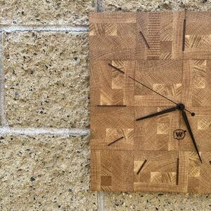 Dřevěné nástěnné hodiny James