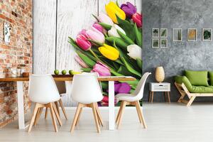 Malvis ® Tapeta Tulipány a dřevo Vel. (šířka x výška): 288 x 200 cm