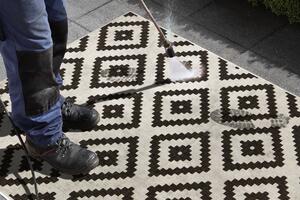 NORTHRUGS - Hanse Home koberce Kusový koberec Twin-Wendeteppiche 103129 schwarz creme – na ven i na doma - 240x340 cm