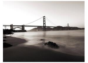 Fototapeta - San Francisco: Golden Gate Bridge in black and white