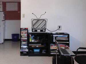 Retro bláznivá televize - samolepka na zeď