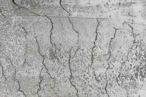 DIMEX | Vliesová fototapeta Prasklý vyztužený beton MS-5-2641 | 375 x 250 cm | černá, šedá