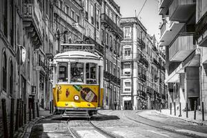 DIMEX | Vliesová fototapeta Žlutá tramvaj, Lisabon MS-5-2893 | 375 x 250 cm | bílá, černá, žlutá