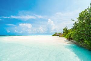 DIMEX | Vliesová fototapeta Resort na Maledivách MS-5-3234 | 375 x 250 cm | zelená, modrá, bílá