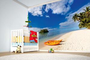 DIMEX | Vliesová fototapeta Dva kajaky na pláži MS-5-3259 | 375 x 250 cm | zelená, modrá, bílá, krémová, oranžová
