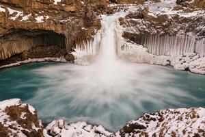 DIMEX | Vliesová fototapeta Islandský vodopád MS-5-3184 | 375 x 250 cm | modrá, bílá, šedá