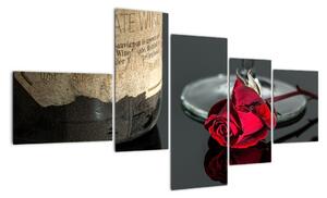 Červená růže na stole - obrazy do bytu (150x85cm)