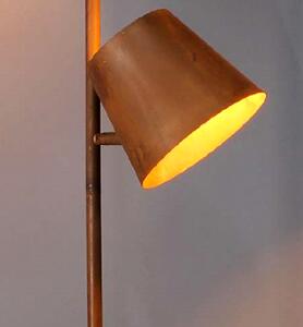 Industriální lampa z rezavého kovu