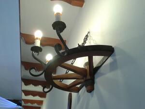 Rustikální svítidlo - loukoťové kolo