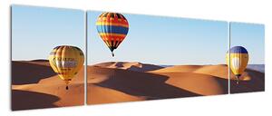 Obraz- horkovzdušné balóny v poušti (170x50cm)