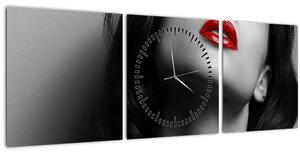 Obraz - Portrét ženy s červenou rtěnkou (s hodinami) (90x30 cm)