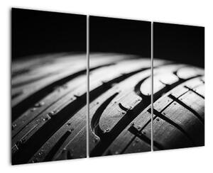 Detail pneumatiky - moderní obraz (120x80cm)