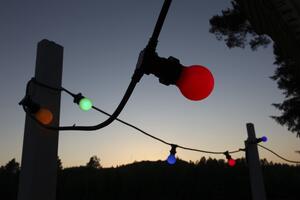 Venkovní světelný řetěz na 10 žárovek Connecta
