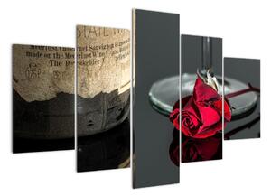 Červená růže na stole - obrazy do bytu (150x105cm)