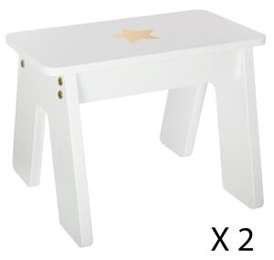 Úložný stolek se dvěma stoličkami pro holky