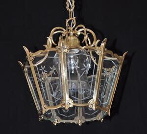 Dekorativní osmiboká mosazná lucerna s plochým sklem