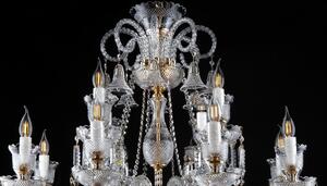 Zlatý 12-ti ramenný křišťálový lustr ve stylu českého Baccaratu s diamantovým "károvým" brusem