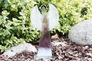 BDK-GLASS Skleněný dekorativní anděl velký fialovo-bílý