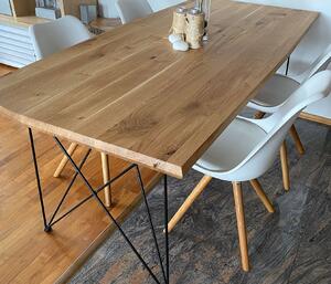 Dubový jídelní stůl I dub nature kovová s práškovým černým a lesklým lakem olej stoly
