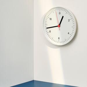 HAY Nástěnné hodiny Wall Clock, White