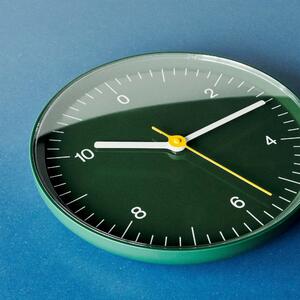 HAY Nástěnné hodiny Wall Clock, Green